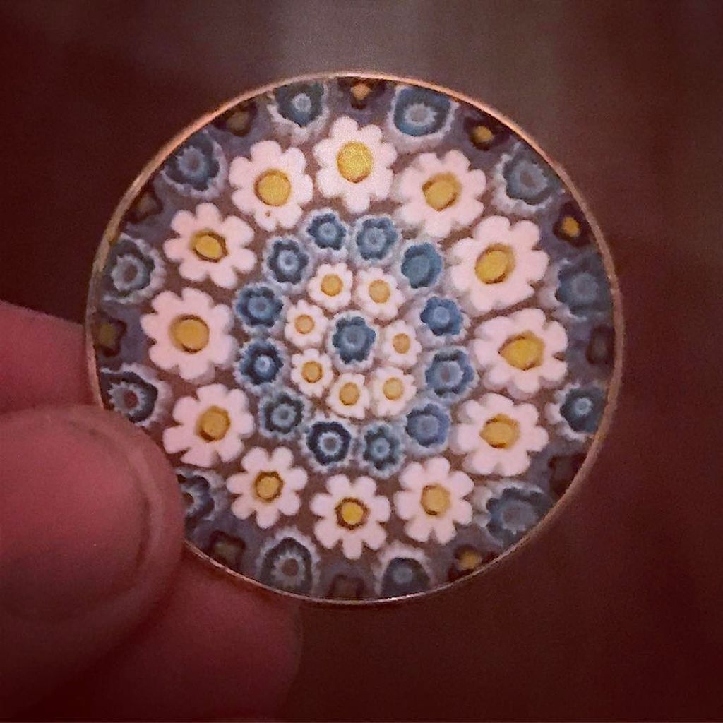 BronwynOrsatti's tweet image. #muranoglass #millefiori - #fms_somethingblue #fmspad ift.tt/2lluqjX