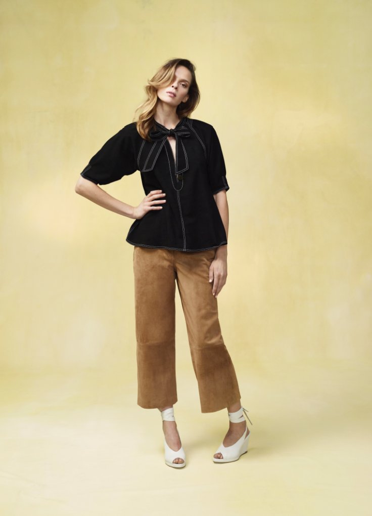 Hobbs_London's tweet image. The devil is in the detail on the linen Valencia top (and it has 20% off until midnight on Monday!) bit.ly/2llx49a