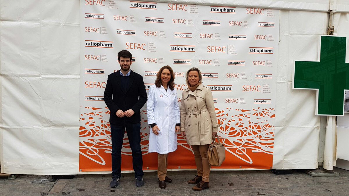 isabelalbas's tweet photo. Carpa de @SEFAC_aldia en Sevilla, conociendo de primera mano los servicios y asesoramiento q prestan farmacias a los ciudadanos. Gracias!! https://t.co/kq41yQQVnK