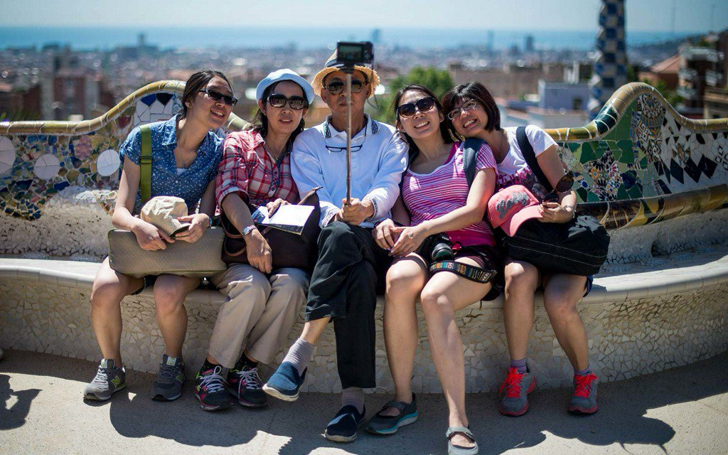 TravelLeisure's tweet photo. Barcelona doesn’t want your tourism https://t.co/0jIGdXREb3 https://t.co/zbjwx9InNU