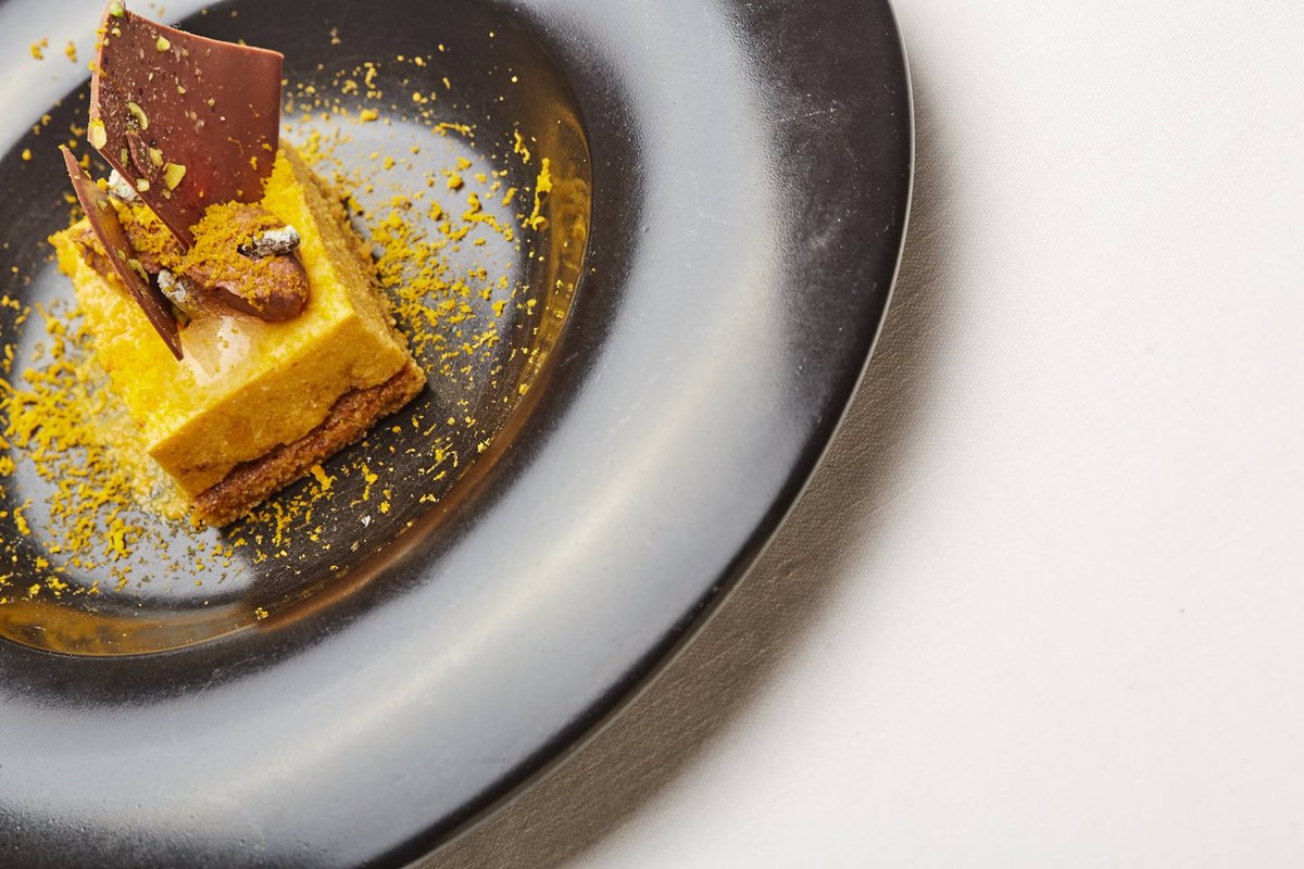 Quel qualcosa di Dolce che porta sempre il Sorriso
#ibuttice #ilmoro #igersitalia #ilovefood #monza #dessert #dolce #dinner #ristorante