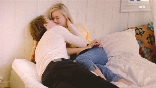 horvnsvrms's tweet photo. Quando sei ossessionata da una ship ma scompare improvvisamente, questo è Skam. #ImAddictedToSkam https://t.co/zYg9VSDihr