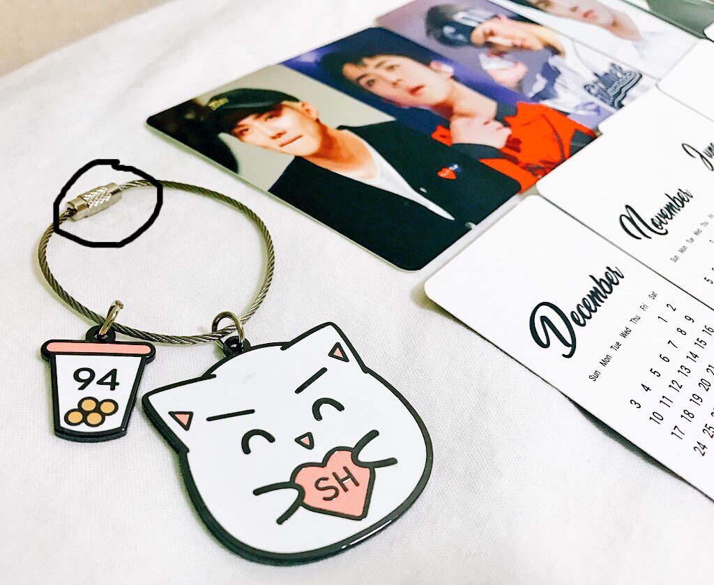 412degrees's tweet photo. @412degrees พรุ่งนี้มีนำไปวางขายที่งาน #ตลาดฟิค แค่ 30ชุดเท่านั้นนะคะ พบกันที่บูธ B3 จ้า 🕺🏽💃🏻😘🙏🏻 https://t.co/sKBE9cqhdo