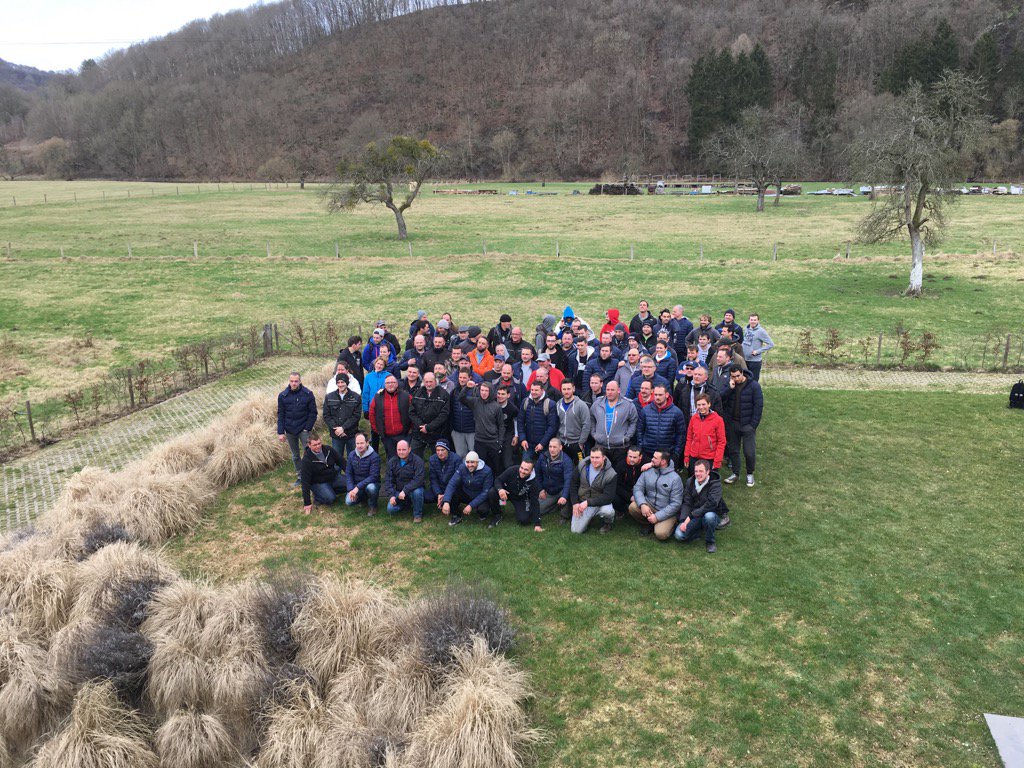 biedebacker's tweet photo. Fijne teambuilding dag met 90 stoere #durabrik collega's met #wildtrails https://t.co/bYlLscCIkU