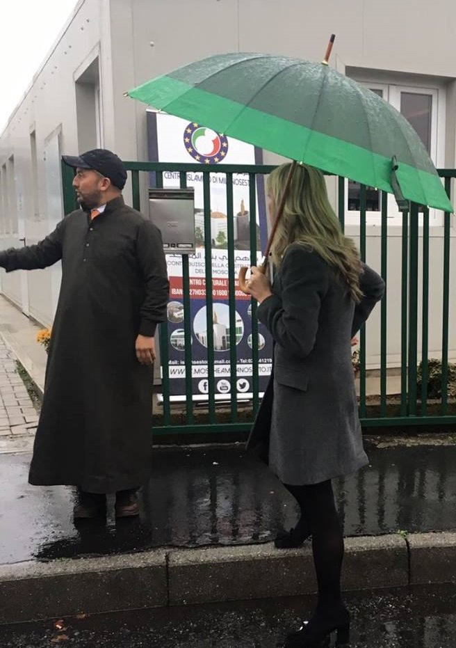 RegLombardia's tweet photo. #LNews assessore @VBeccalossi:#moschee,quella di #SestoSanGiovanni è irregolare,va chiusa, @RobertoMaroni_ https://t.co/utgKlf3a3O
