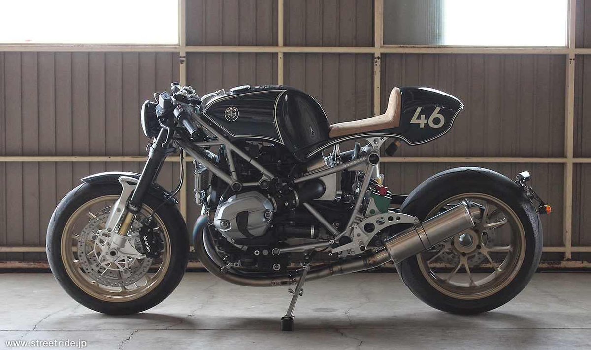 Pocketpirate's tweet photo. I wonder I @BMW would like to donate me an R Nine T... one of the most beautiful bikes I've seen #dreambike #bikeporn #iwanttobeonyou https://t.co/FPNk5Kbkks