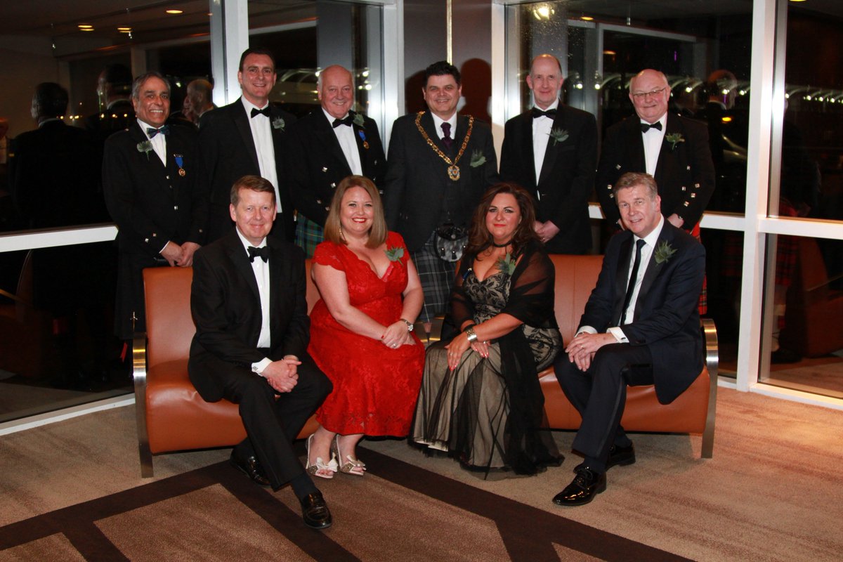spaamembers's tweet photo. Our Top Table party at the Dinner ... #spaadinner https://t.co/Bxvfqlkf65