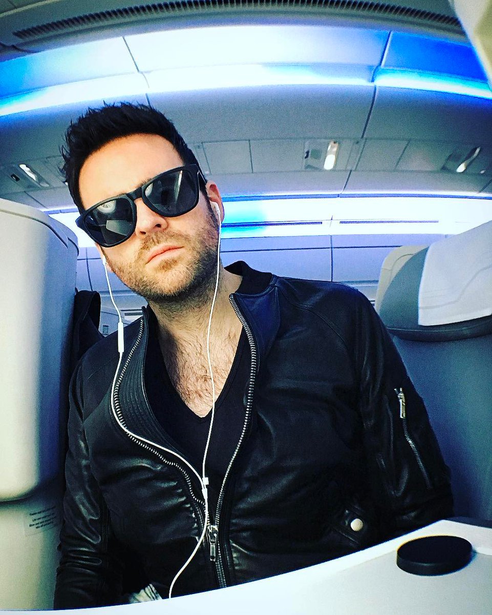 The biggest douche on the plane 🇫🇮 ✈ https://t.co/ivRSqy0ZLN
