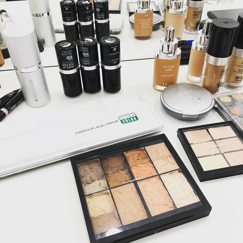 LoMakeUpStudio's tweet photo. ABIERTA LA INSCRIPCIÓN 📝 .•CURSO DE MAQUILLAJE PROFESIONAL•. en #LoMakeUpStudio
ABRIL 201… https://t.co/aILWcyoscw https://t.co/l5e8iEvSC5
