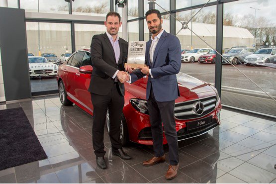AMchatter's tweet image. Mercedes-Benz E-Class saloon gains Car of the Year accolade dlvr.it/NSjqHT