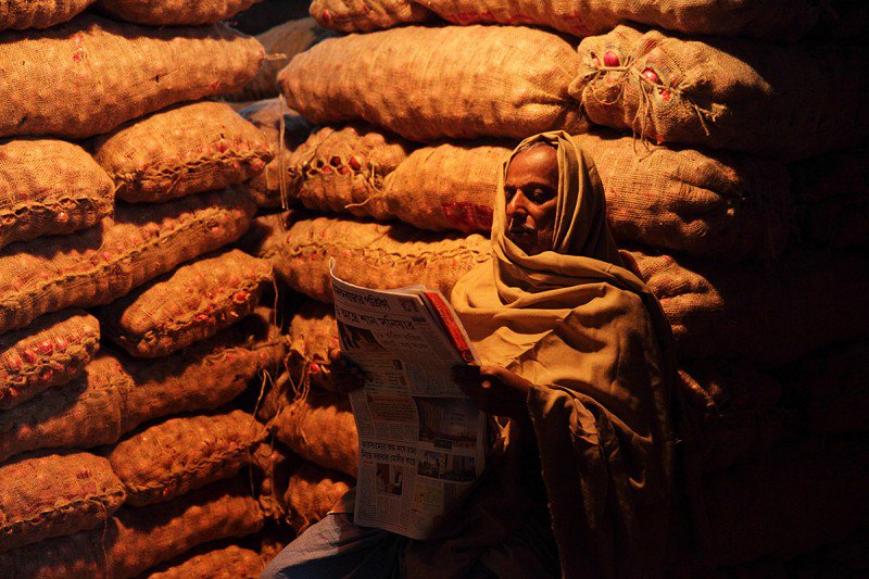 Really pleased to be an hourly winner in the 2016 Urban Photographer of the Year competition <a href="/UPOTY/">Urban Photographer</a> #UPOTY #kolkata cbreupoty.com/en/past-winner…