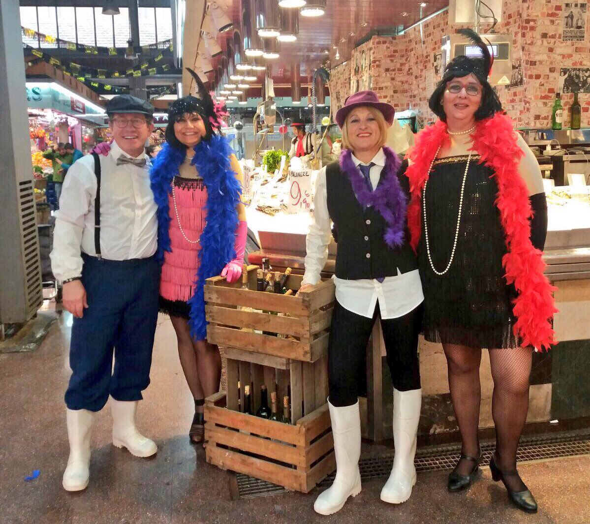 gremipeixaters's tweet photo. Així celebren el #Carnaval els #peixaters catalans! 🎉🎊💃🏿. Més fotos al nostre https://t.co/fcxiVVzjVY https://t.co/kmy6zwvxac