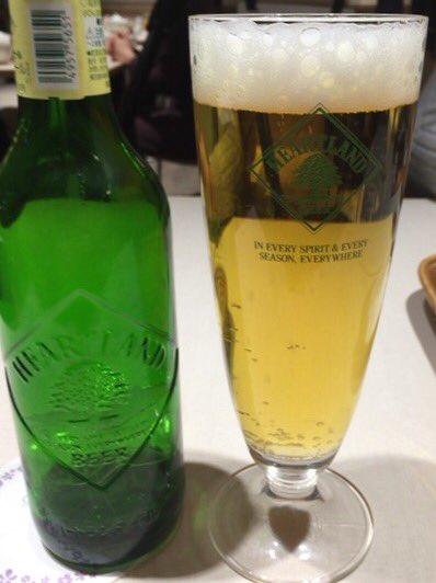 プレミアムフライデー？！いい事聞いた。
カフェで、こっそり始めてみました。
それでは、いただきます。