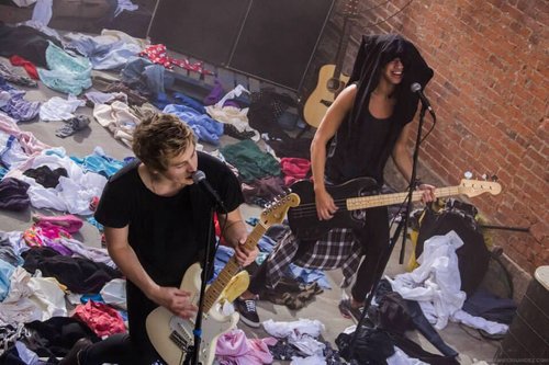 5soswith_fans's tweet photo. Dzisiaj mijają 3 lata od tego cudownego teledysku 'She looks so perfect'!  #3YearsOfSLSP https://t.co/NKZC00a3Un