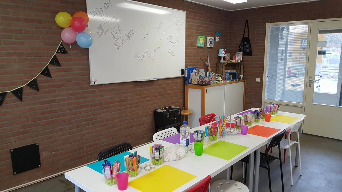 Komen jullie ook binnenkijken bij Confetti op Tafel. confettioptafel.blogspot.nl/2017/02/even-b…