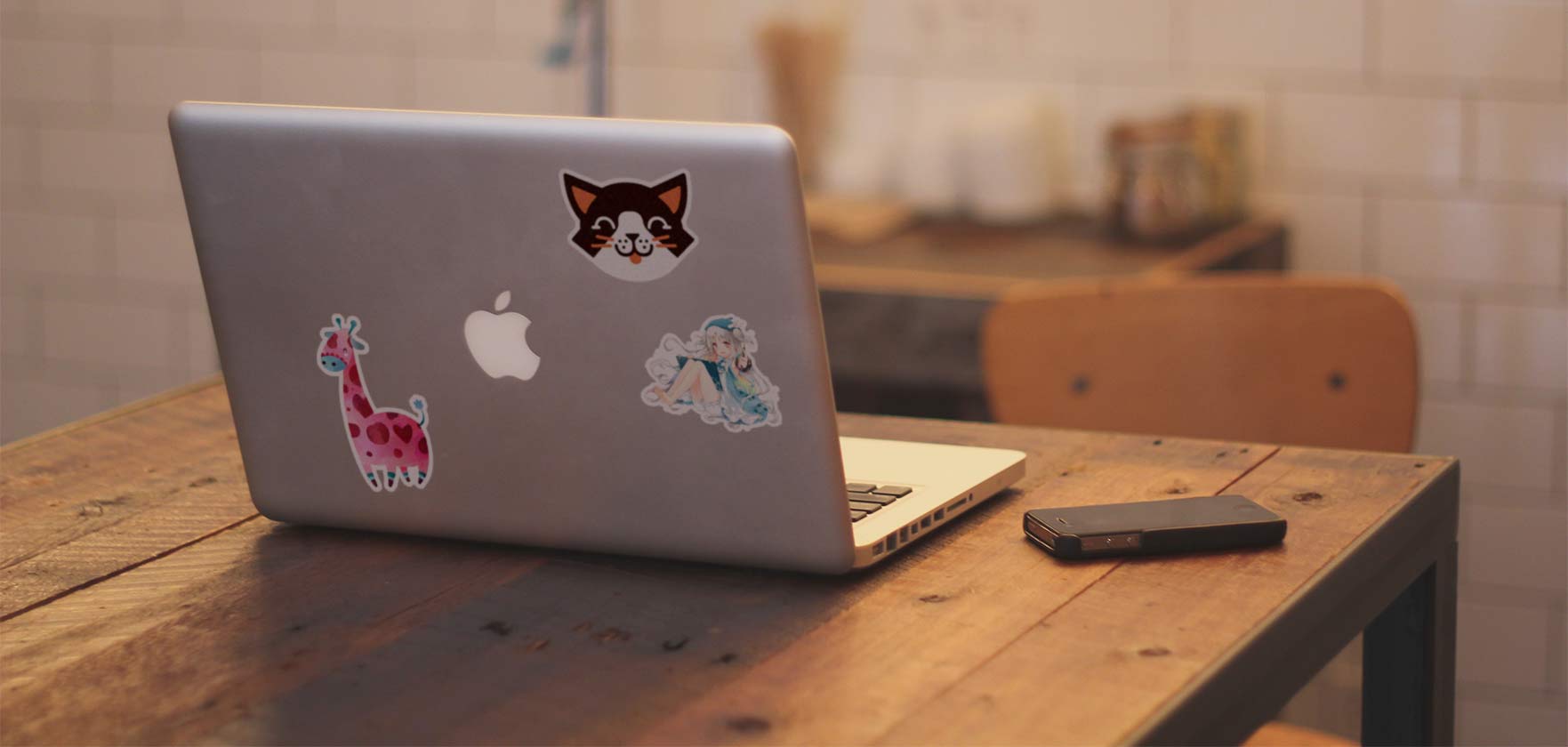 Twitter 上的 Booth公式 Pixivfactory で ステッカー が 1枚からつくれるようになりました 画像 1枚アップロードするだけで ダイカットのステッカーがつくれます カットラインなど面倒なデータも必要ナシ お手持ちのイラストで ぜひお試しください T