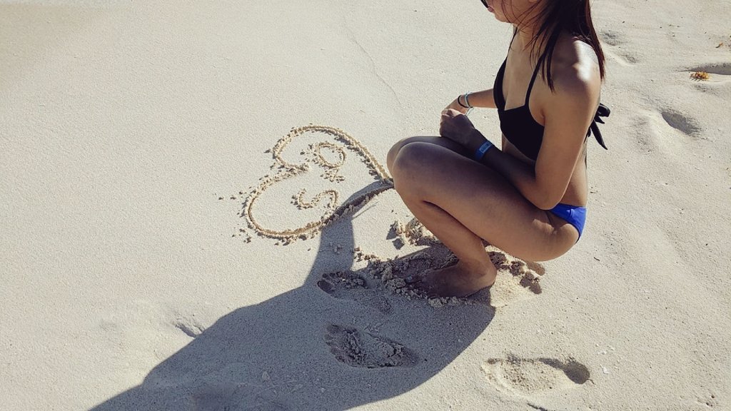 oly__'s tweet photo. MISSING THE BEACH 😩 https://t.co/Fx4UPrqTCL