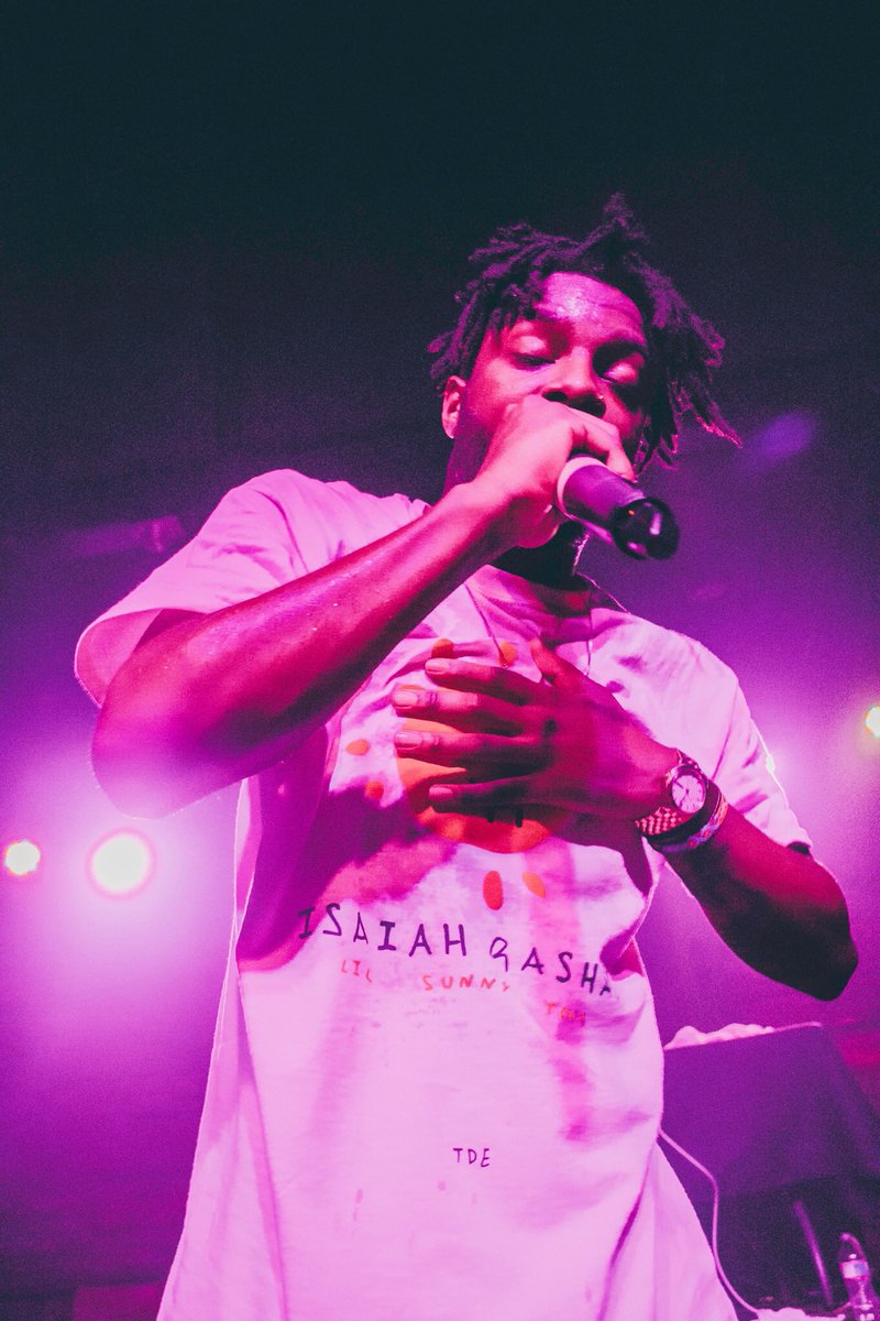 levijpg's tweet photo. Still in shock I was actually at this show. Amazing. https://t.co/vLF7PQQ4Ay