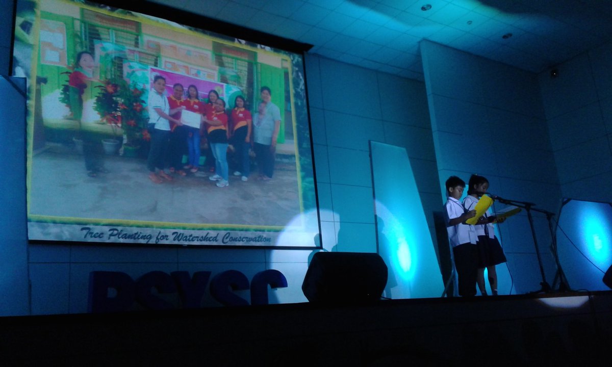psysc_inc's tweet photo. [BRACKET I PRESENTATION]

Kongkong Elementary School presenters discuss their project. #SCov2017 #ReviveWithUs https://t.co/QYA35QA8Uz