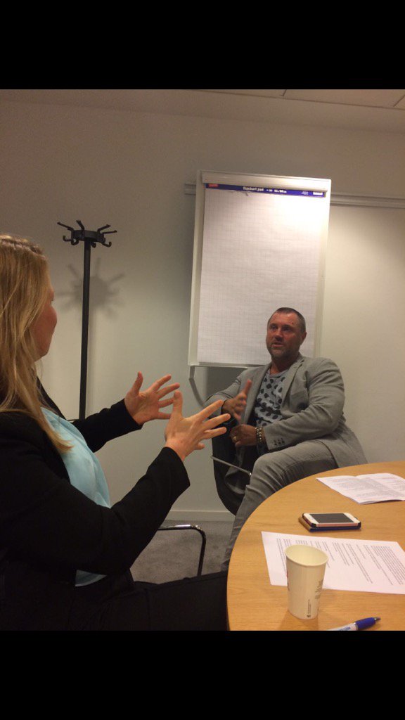 <a href="/LoopbaanVisie/">LoopbaanVisie</a> in gesprek met #JohndeWolf  #50+ #arbeidsmarkt. Lees  het artikel in het aprilnummer 'politiek' #szw