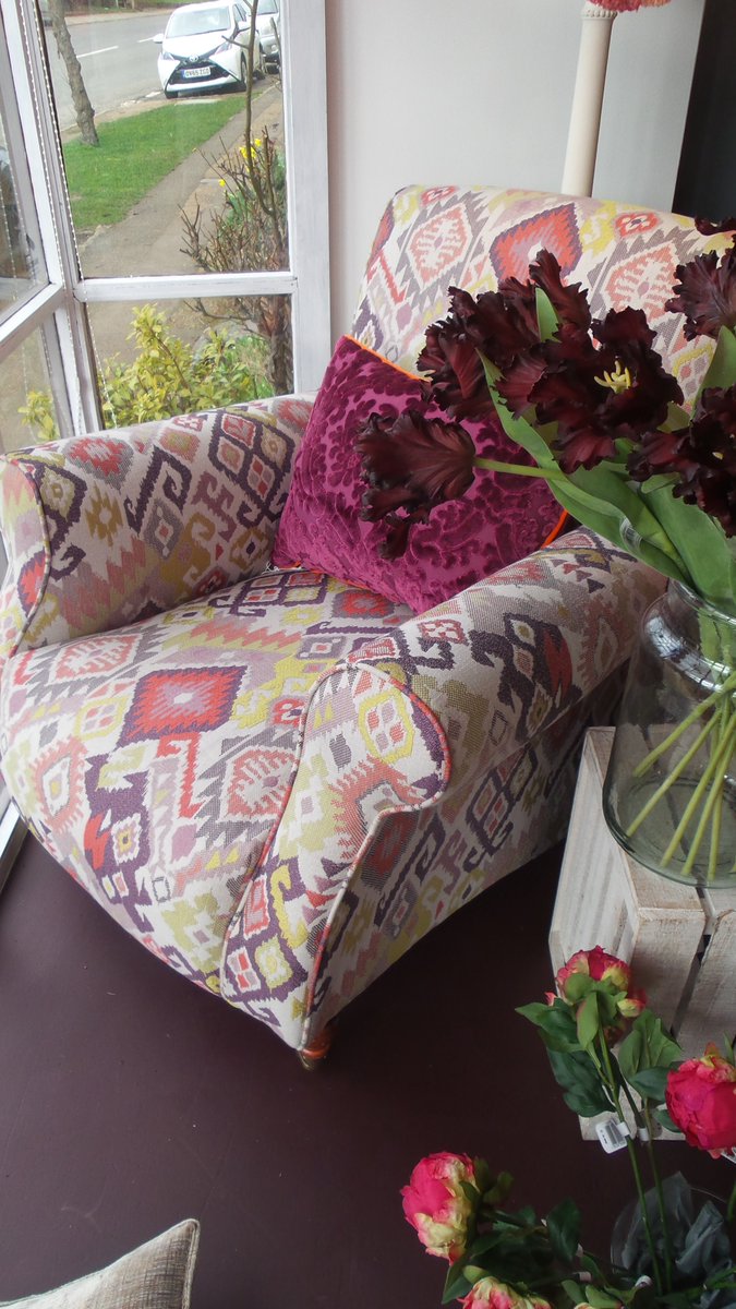 RachelBergerInt's tweet image. Our latest #LibraryChair sitting in our new #spring #WindowDisplay #upholstered with @PrestigiousText - she's a beauty.