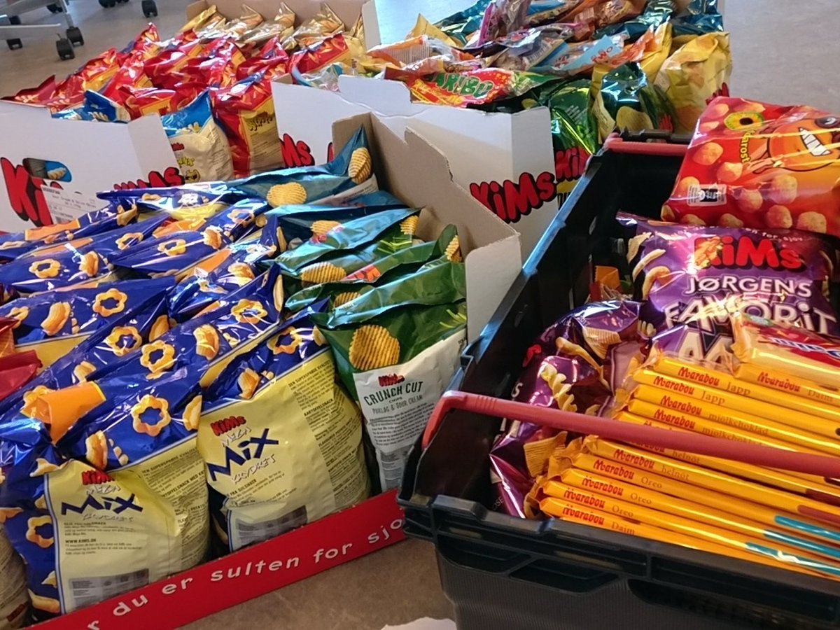 Beholdningen er fyldt og klar til weekenden! 😃 #TGVLAN