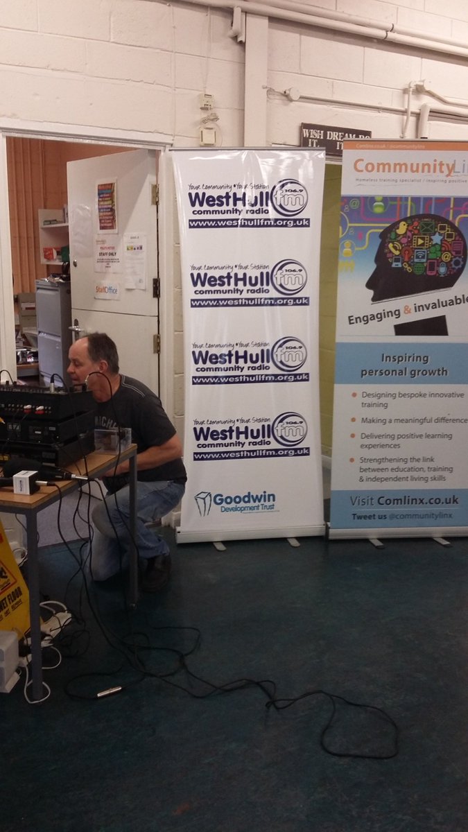 communitylinx's tweet photo. @hull_homeless @Emmaus_Hull @Humbercare @webebespoke great to have the guys from @WEAREWHFM live from our centre pop down 2/3pm https://t.co/c5pUMU75yd