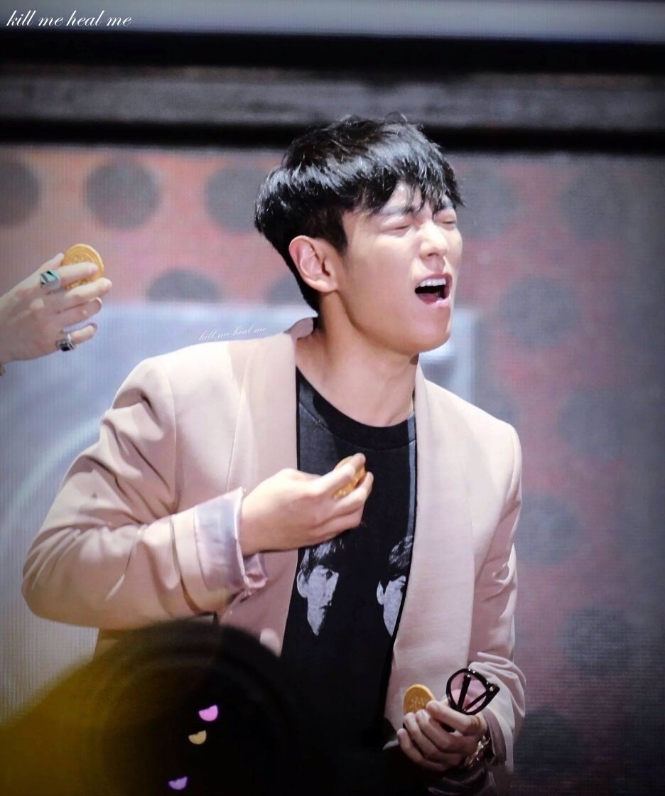 CHOIPLOYLO's tweet photo. ดีใจที่ได้รู้ว่าเธออ้วนขึ้น 5 โลจะได้มีแรงในการฝึกที่หนักขึ้น น่าจะเริ่มปรับตัวได้และคงคิดถึงบ้านหนักมาก ต้องมีงอแงและน้ำตาซึมบ้างแหละ #D622 https://t.co/x1CVmjnZxZ