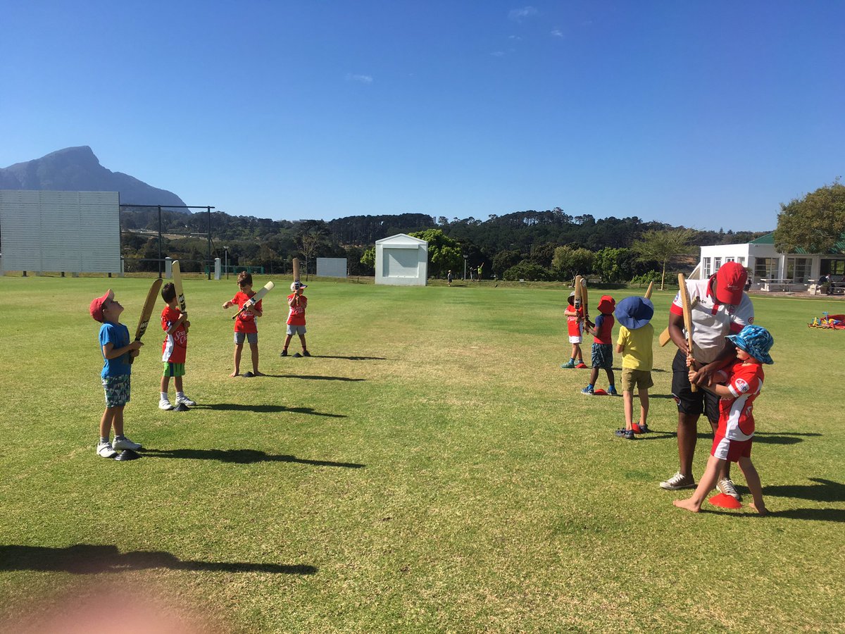 Future #Proteas training on a #Friday #SCtermcoaching <a href="/ClaremontCC/">Claremont CC</a> with <a href="/GMCricket/">GM Cricket 🏏</a> <a href="/AnneVilas/">Anne Vilas</a> <a href="/SSLetsPlay/">Let's Play</a> <a href="/Magic828am/">Magic 828</a> <a href="/FLM_SA/">panda sa flm</a>