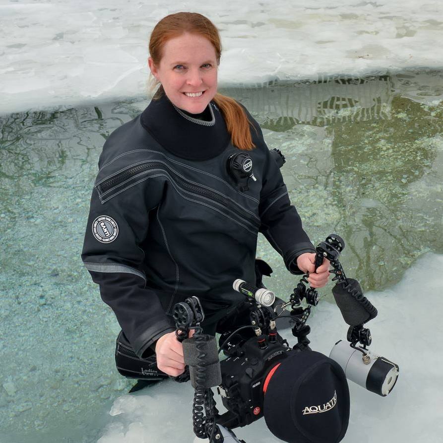 #Sedna's underwater photographer @joannwilkins ice diving! Her #SANTIdiving #LadiesFirst drysuit & heated undersuit extend her limits @PADI