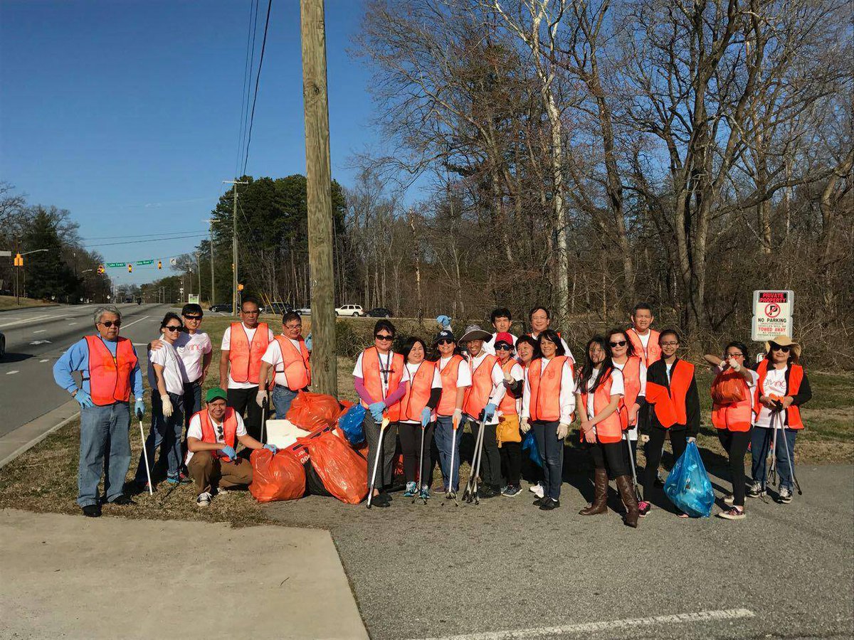 CityofHighPoint's tweet photo. Thanks to Iglesia Ni Cristo and @HighPointFriend for doing their part to help #KeepHighPointBeautiful!
>> https://t.co/tQwi6IGHQF https://t.co/TzGSDhhP7H