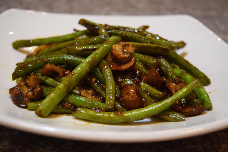 Twinstakeover3's tweet photo. New post on the blog! Head to https://t.co/DV45VTNUJi to get the recipe for these Asian Szechuan green beans! https://t.co/Aay9Tsd2BF