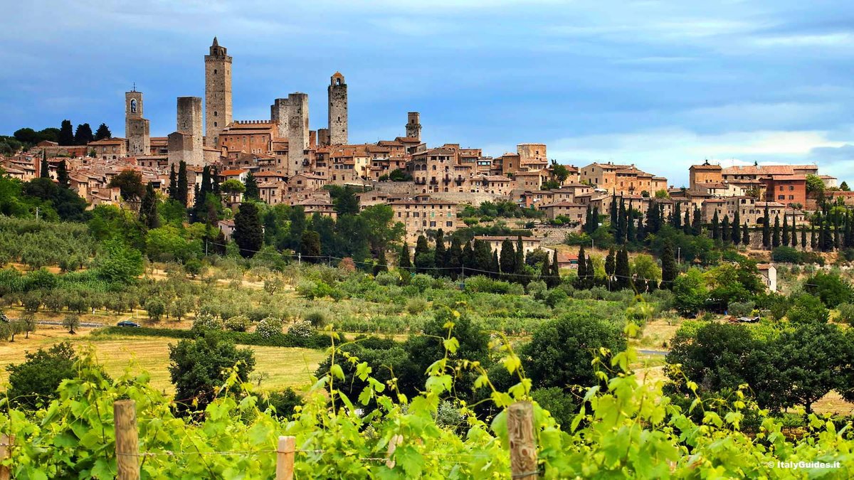 YourPvtItaly's tweet photo. Recognize these famous bell towers? If you don't, make sure to include a visit to the beautiful town of #SanGimignano next time in Italy! https://t.co/VJulWugcPt