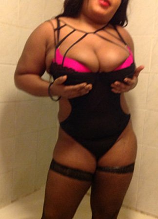 BBW_Mistresses's tweet photo. @BBW_Mistresses @orientalsuzie @MizzNicoleXXX @LondonContacts @PunterNetUK #personalservice #sex #massage #privatedancing https://t.co/f83SoLAr3U