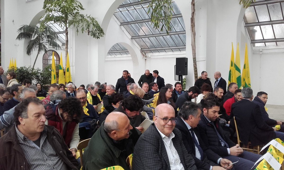 campagnamica's tweet photo. Buone pratiche che fanno bene all'ambiente in mostra. Oggi  a #Roma convegno all'Aranciera di San Sisto  dalle 11.30 https://t.co/R9eno3as2K