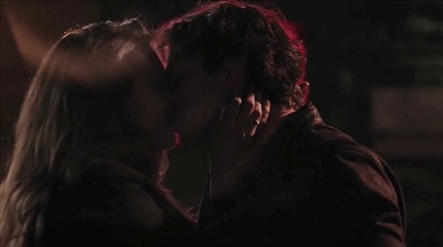 SamantaNDobreva's tweet photo. look at how completely in love they are with each other. #Delena https://t.co/ZdAeNcv81o