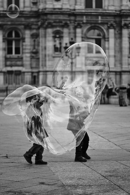 danicolavitti's tweet photo. L'uomo che volge lo sguardo #associando-lo al passato 
Non merita un futuro dinanzi a sé 🎋

@PaolaToogoodxme #universoversi #gerundiDiversi https://t.co/b8OldJF3dK