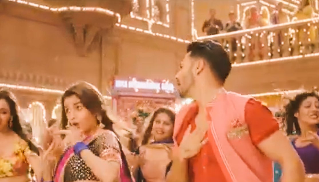 ALIA_FANCLUB_'s tweet photo. New Pics:#picsfrom Ashiq Surrender Hua https://t.co/whSt9dXNGX