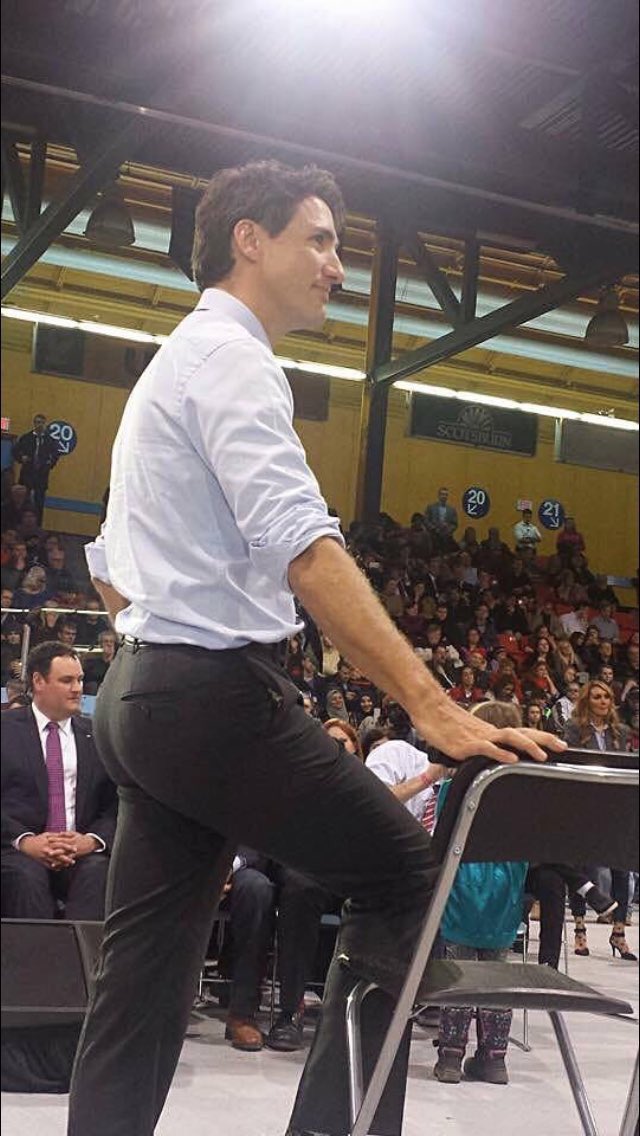 Brian_Peel's tweet photo. Canada has just moved to No.1 on must visit list 🇨🇦 #JustinTrudeau https://t.co/3MjCeZty3S