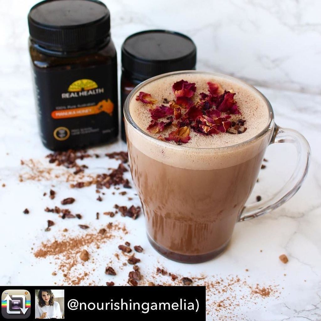 Real_HealthUK's tweet photo. 😋 How good does this Manuka Hot Chocolate look from @nourishingamelia 
The was the perfect cosy drink to hibernate … https://t.co/iS2ZbGWHqK