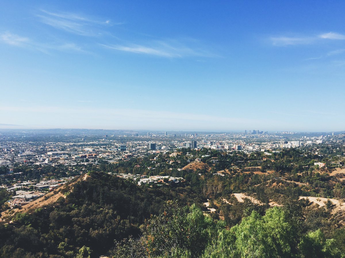 BrennaMarlow's tweet photo. Just five more days until I'm back in the beautiful city of Los Angeles. #MissingTheseViews https://t.co/Xu1CQoUpGT
