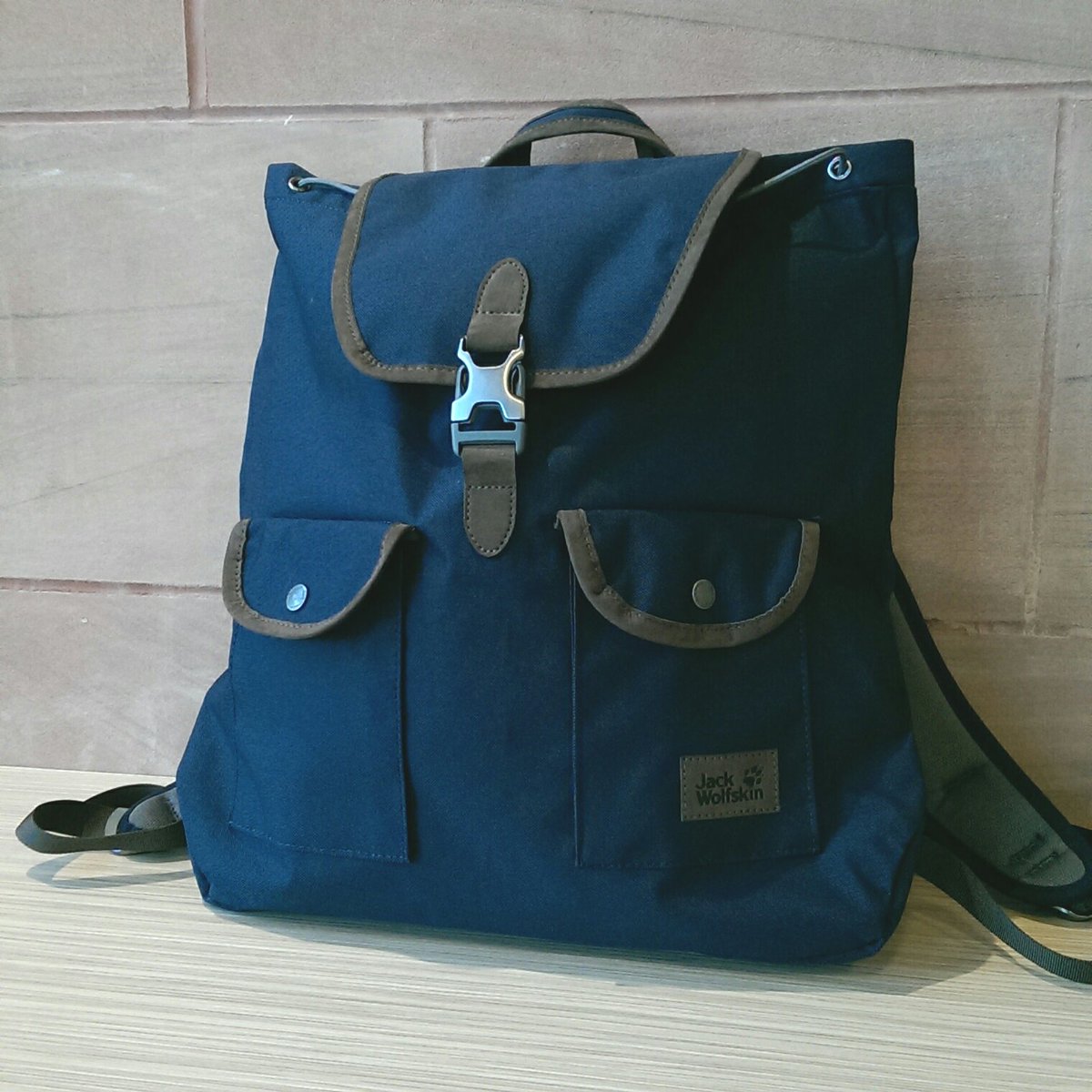 NFUCountryside's tweet image. Old bag? Not with this week's #FreebieFriday - just follow or Rt to enter folks!