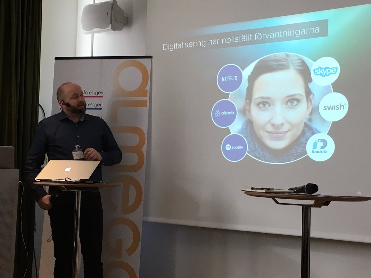 service_swe's tweet photo. #digitaliseringen har nollställt förväntningarna säger Andreas Markevärn #disruptiveinnovation https://t.co/4aNq2i1kiU