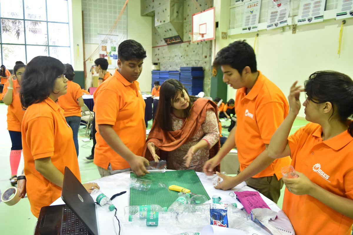 ConsilienceLrn's tweet photo. What looks good on paper isn't always easy to implement. Kids gets a reality check from Kavita Mallya #GSES2017 #SocEnt #socialenterprise https://t.co/Q5txJMiOyH