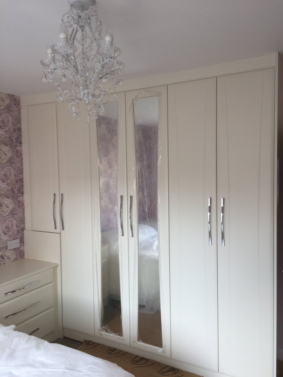 Apple Fitted tweet media