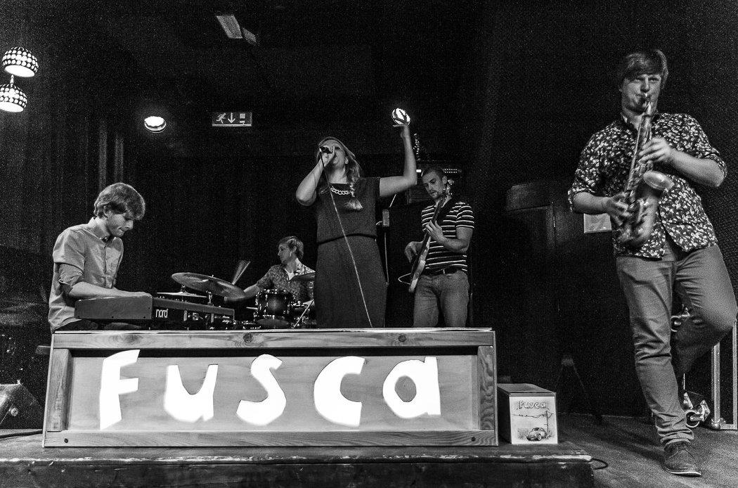 @Fuscaband dé nieuwe Ned Brazilian popband speelt #jazzntaste <a href="/Smelnehus/">Smelnehus</a> dansbare zomerse grooves in het Portugees. jazzntastedrachten.nl