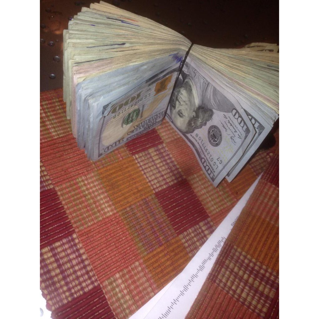 RealNoLimitWop's tweet photo. I Usually Don't Do This But Uhhhhhh😂 I Been Locked In No Distractions‼️ Happy Friday Yall🗣❤️ https://t.co/cUd4loreZQ