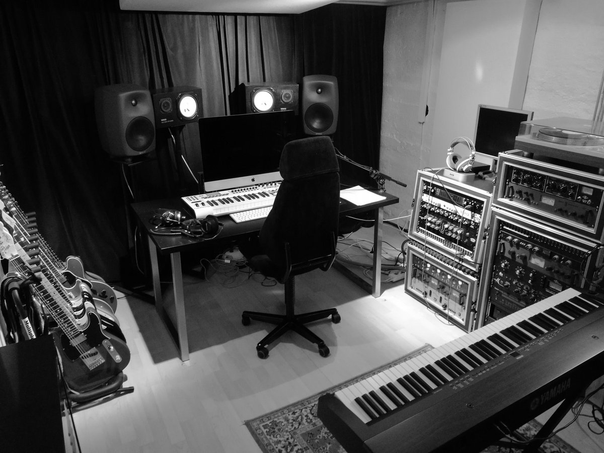 Dromedar Media tweet media