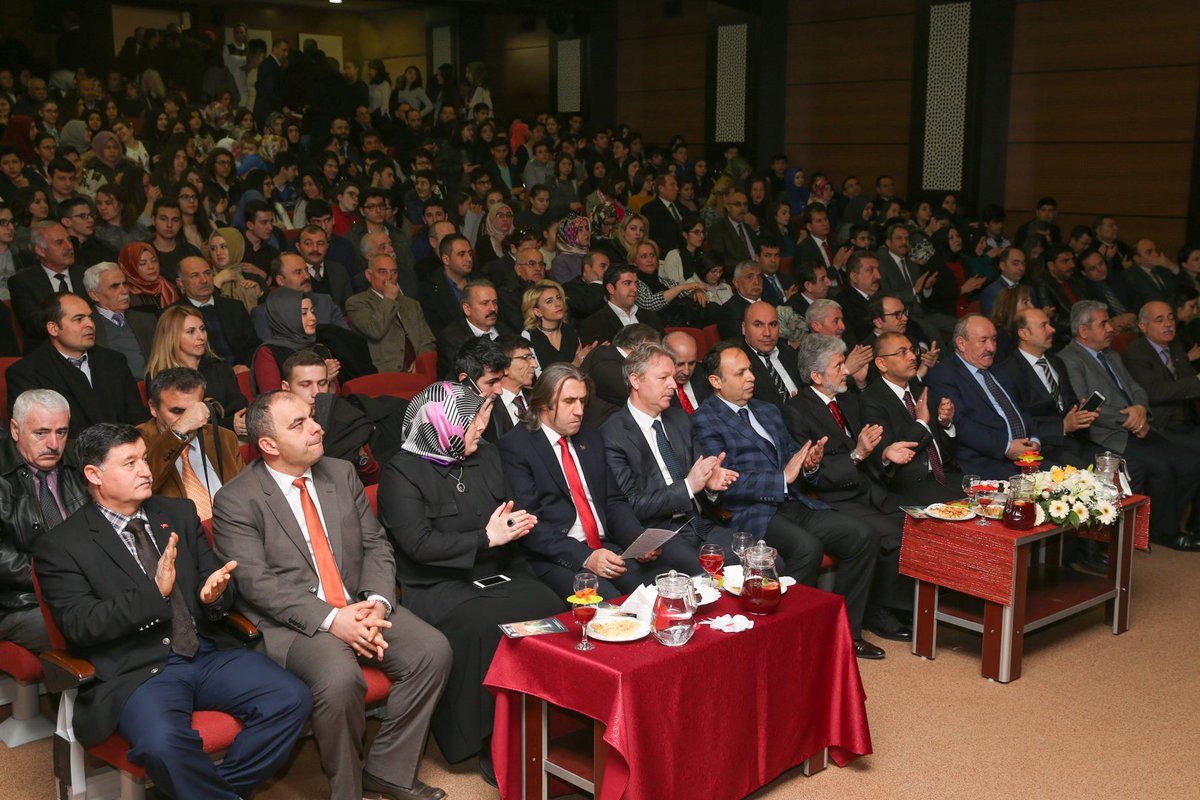 mustafatuna0606's tweet photo. SİNCAN BELEDİYESİ TÜRKÇE’Yİ KORUYOR.
https://t.co/1YpOjiwN76 https://t.co/lFzMEGBLrg