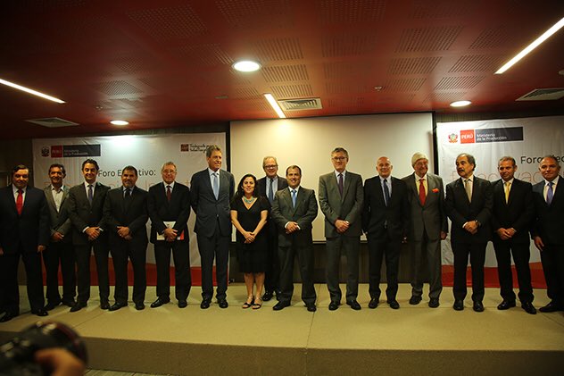Minsa_Peru's tweet photo. Ministra García: “Necesitamos que los empresarios vendan medicamentos al Estado a precios competitivos” • https://t.co/bAln49Gp0m https://t.co/SodLs69TQ9